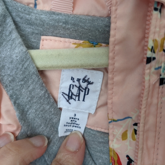 Baby Gap windbreaker - Picture 4 of 4